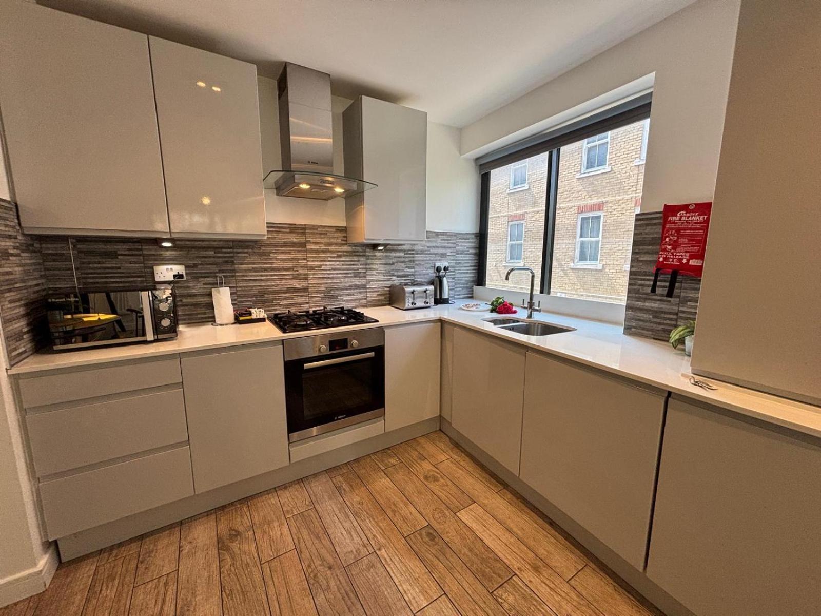 City Aldgate Apartments London Eksteriør billede